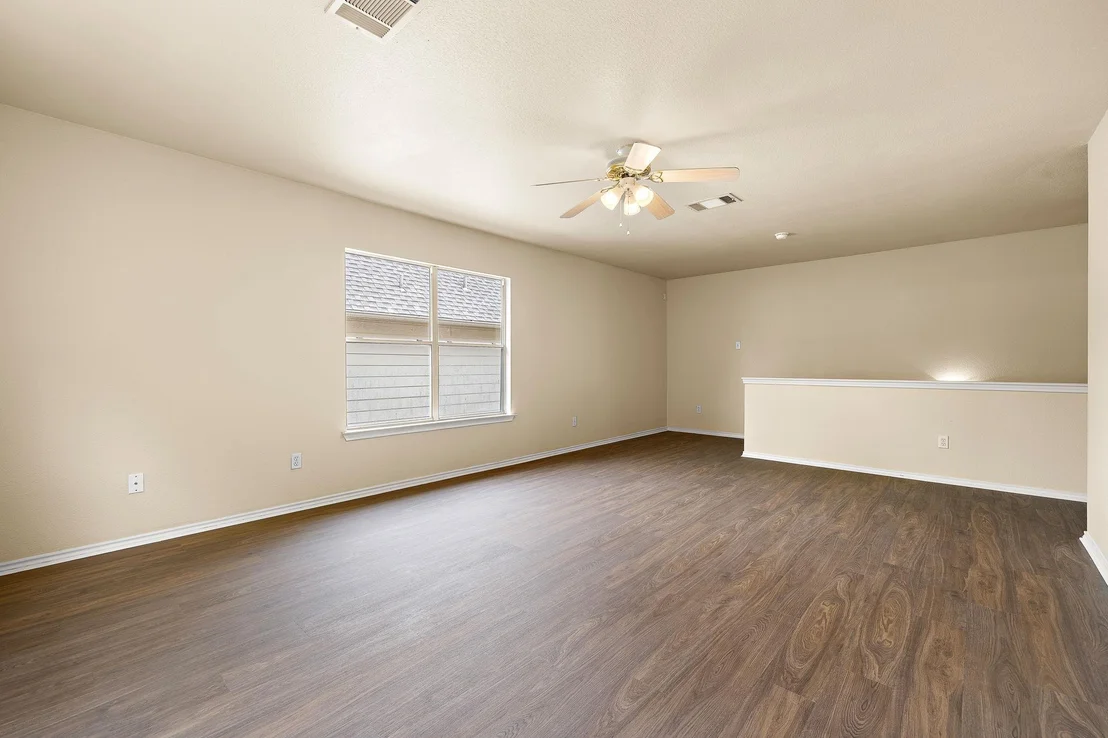Photo of 2104 Deer Creek TRL
