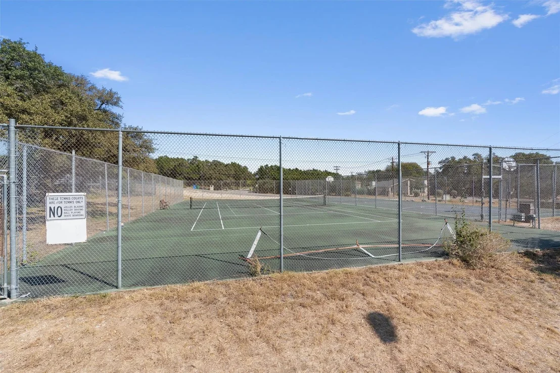 Photo of 2510 Geronimo TRL