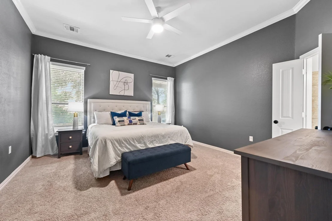 Photo of 903 Allende BND