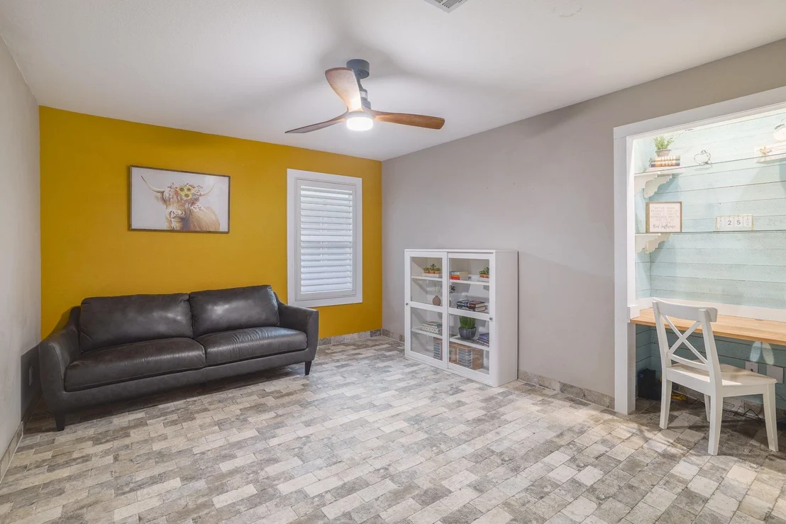 Photo of 1807 Lloydminister WAY