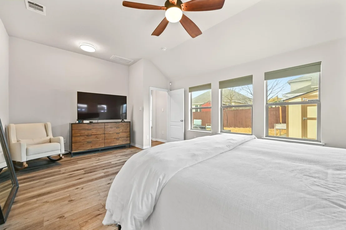 Photo of 546 Hot Springs VLY