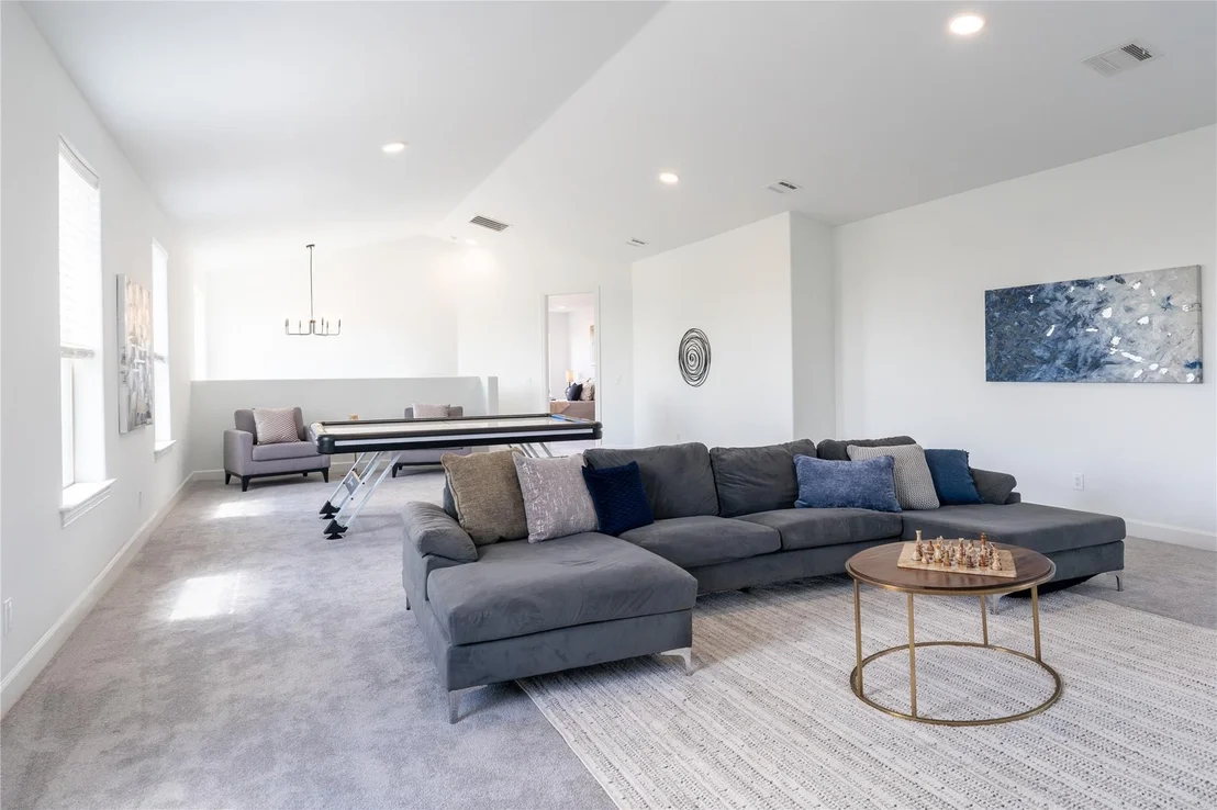 Photo of 724 Chama TRCE