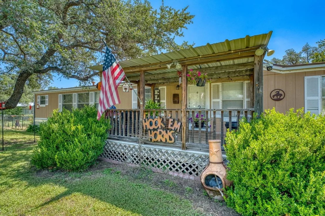 Photo of 122 Heritage DR