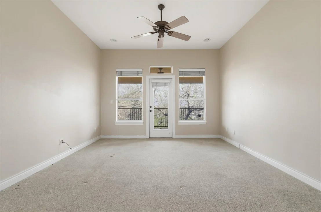 Photo of 4321 Lakeway BLVD