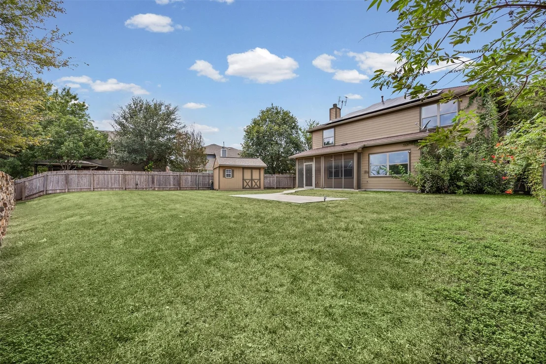 Photo of 606 Irvin DR