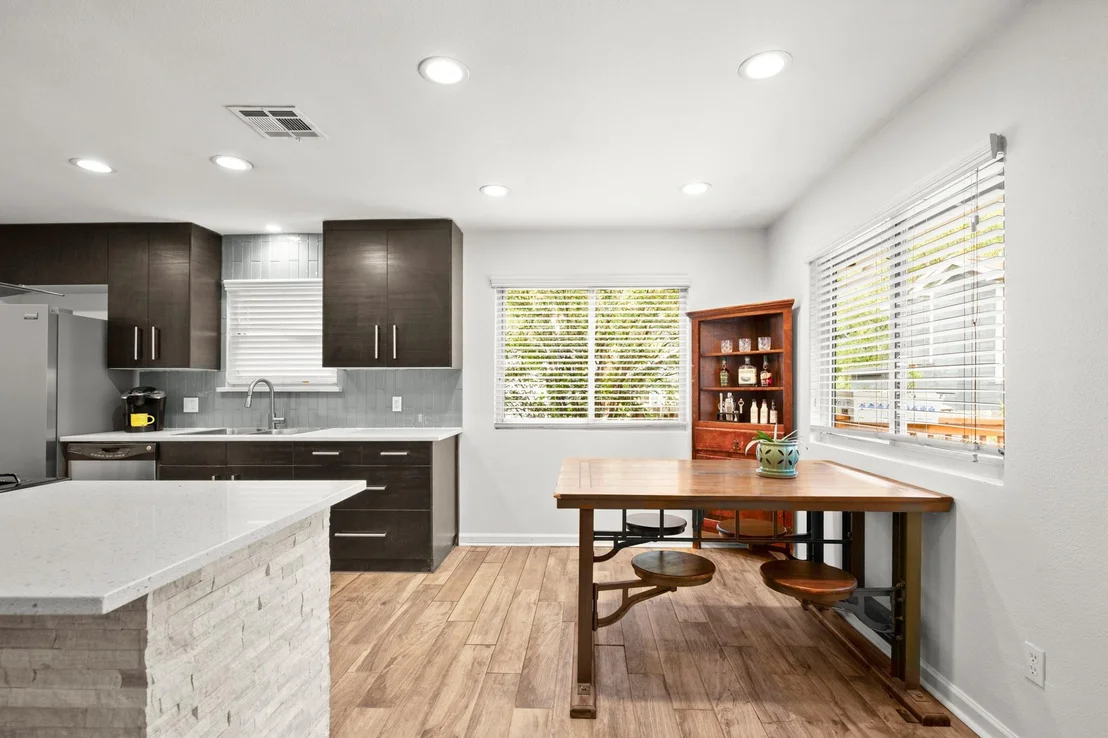 Photo of 1604 Sahara Ave
