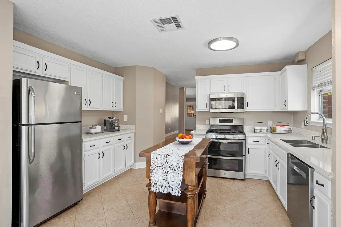 Photo of 8008 Cutler Ridge PL