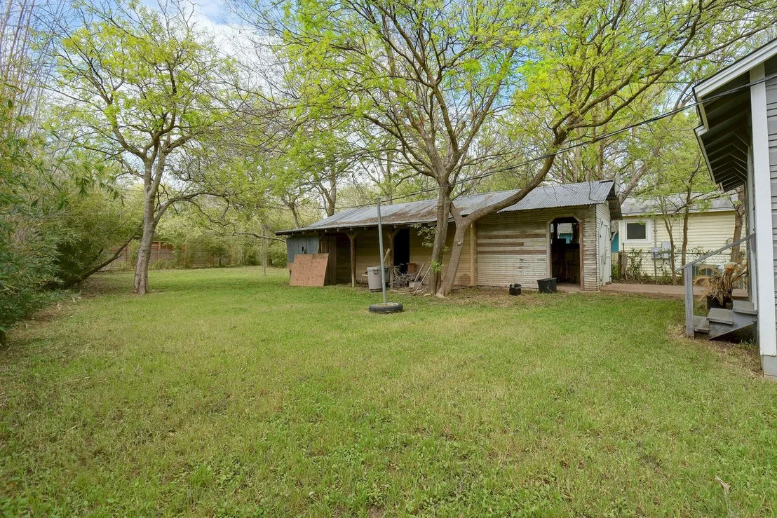 Photo of 5110 Valley Oak Dr