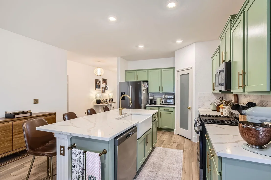 Photo of 261 Mendoza