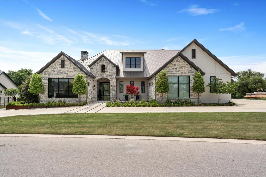 Photo of 1016 Ferguson Mill RD