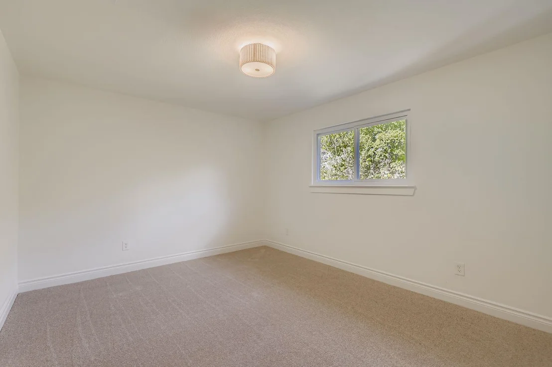 Photo of 8011 Scotland Yard