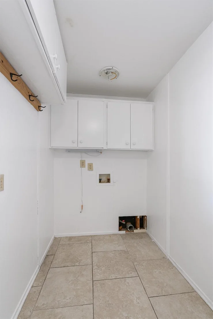 Photo of 7009 Miranda DR