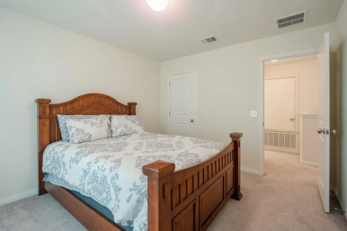Photo of 13016 Foreston DR