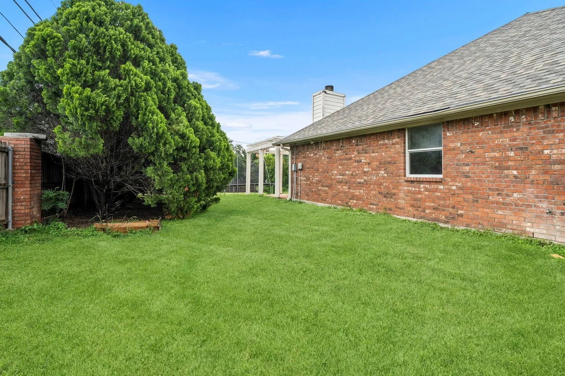 Photo of 2808 Kneese DR