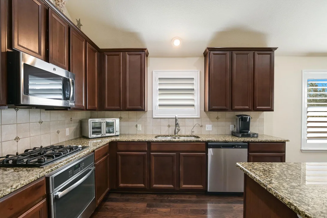 Photo of 1813 Meandering Meadows DR