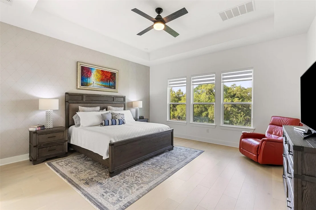 Photo of 544 Castillo BND