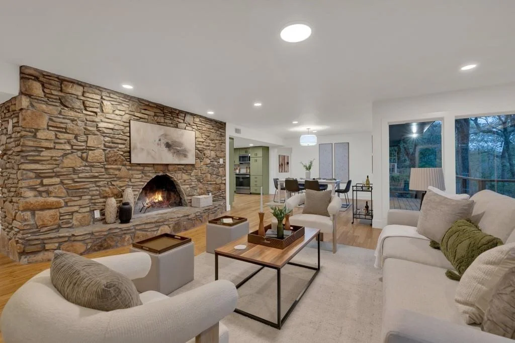 Photo of 810 N Loop ST