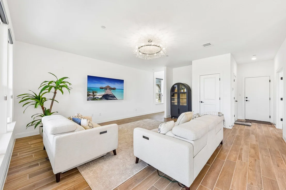 Photo of 17307 Hattie TRCE