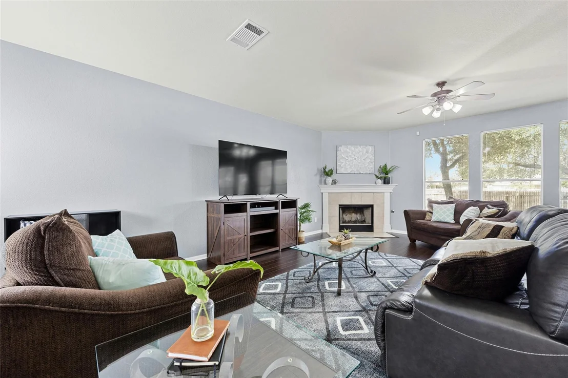 Photo of 1009 Saint Helena DR