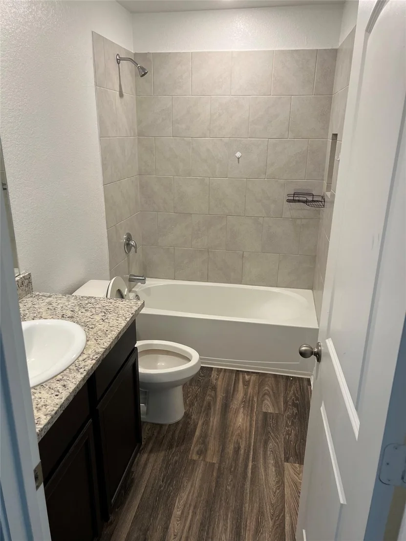 Photo of 105 Riverdale DR