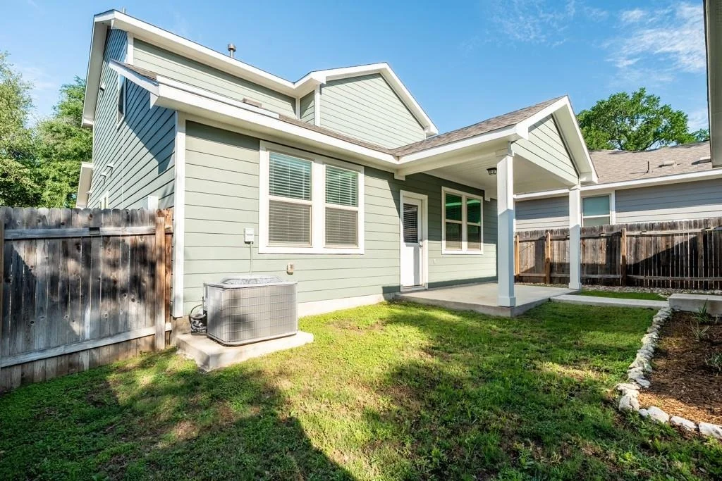 Photo of 1808 Pecan Island DR