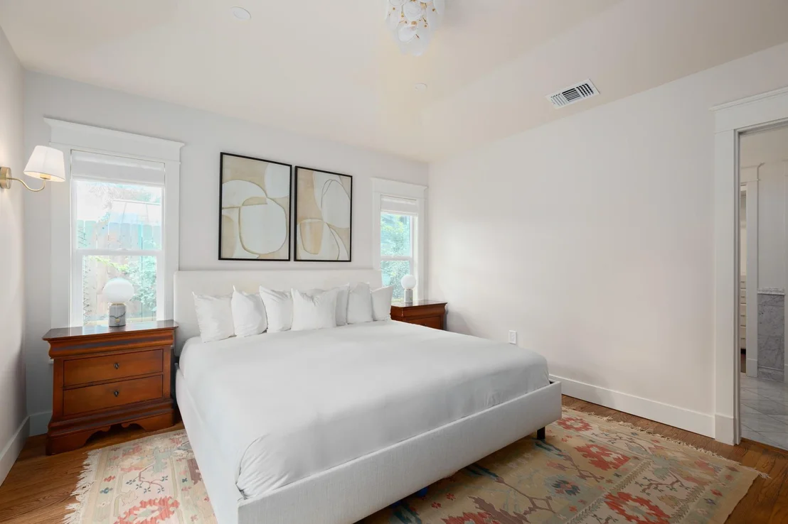 Photo of 2109 Travis Heights BLVD