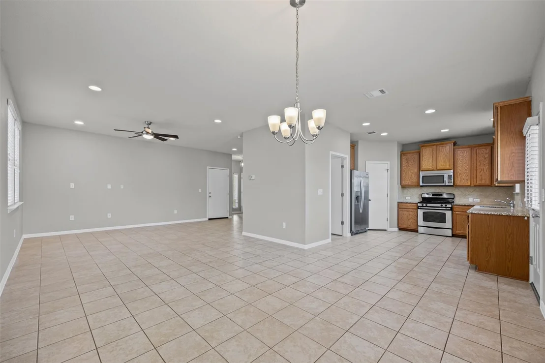 Photo of 467 Twisted Oaks LN