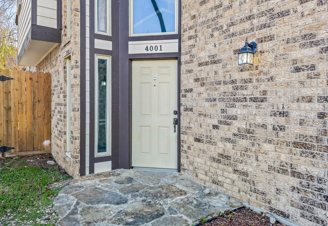 Photo of 4001 Trailwood DR