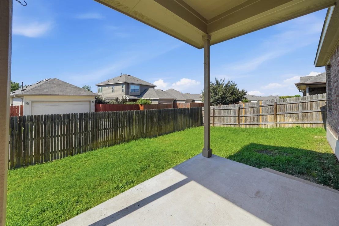 Photo of 613 Longhorn Cavern RD