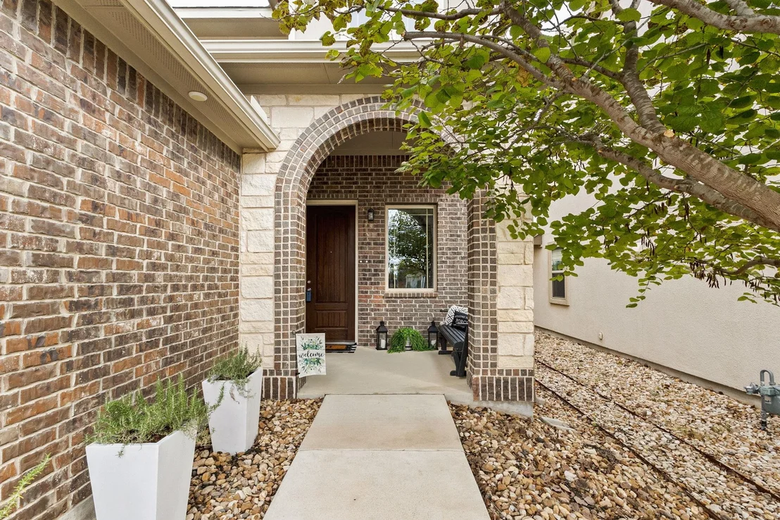 Photo of 290 Tailwind DR