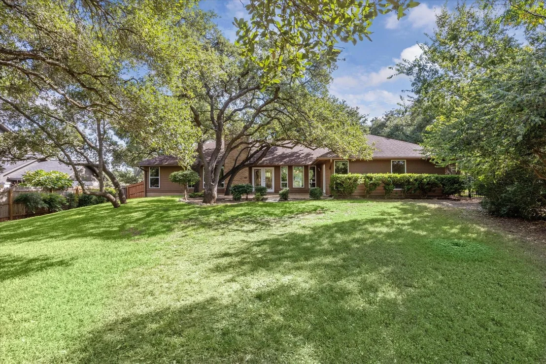 Photo of 1318 Lost Creek BLVD