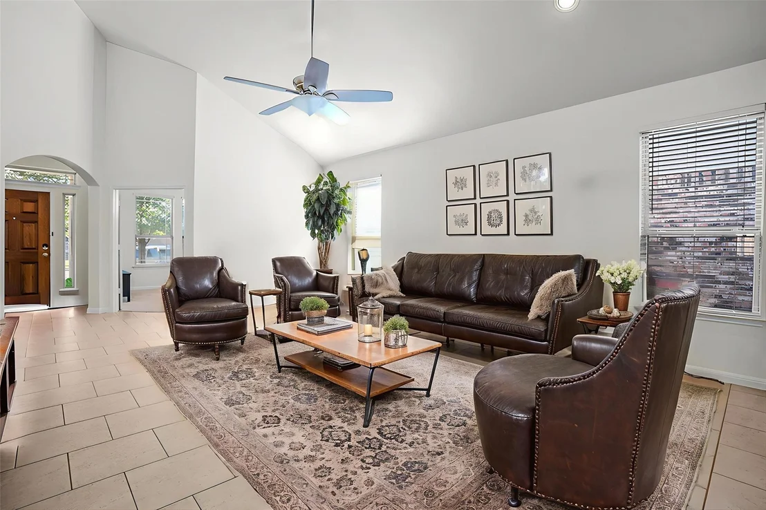 Photo of 413 Longhorn Cavern RD