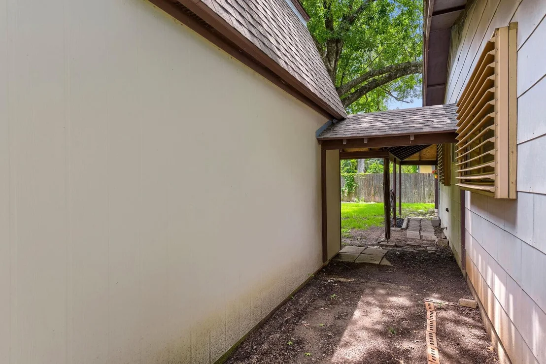Photo of 5001 Creekline DR
