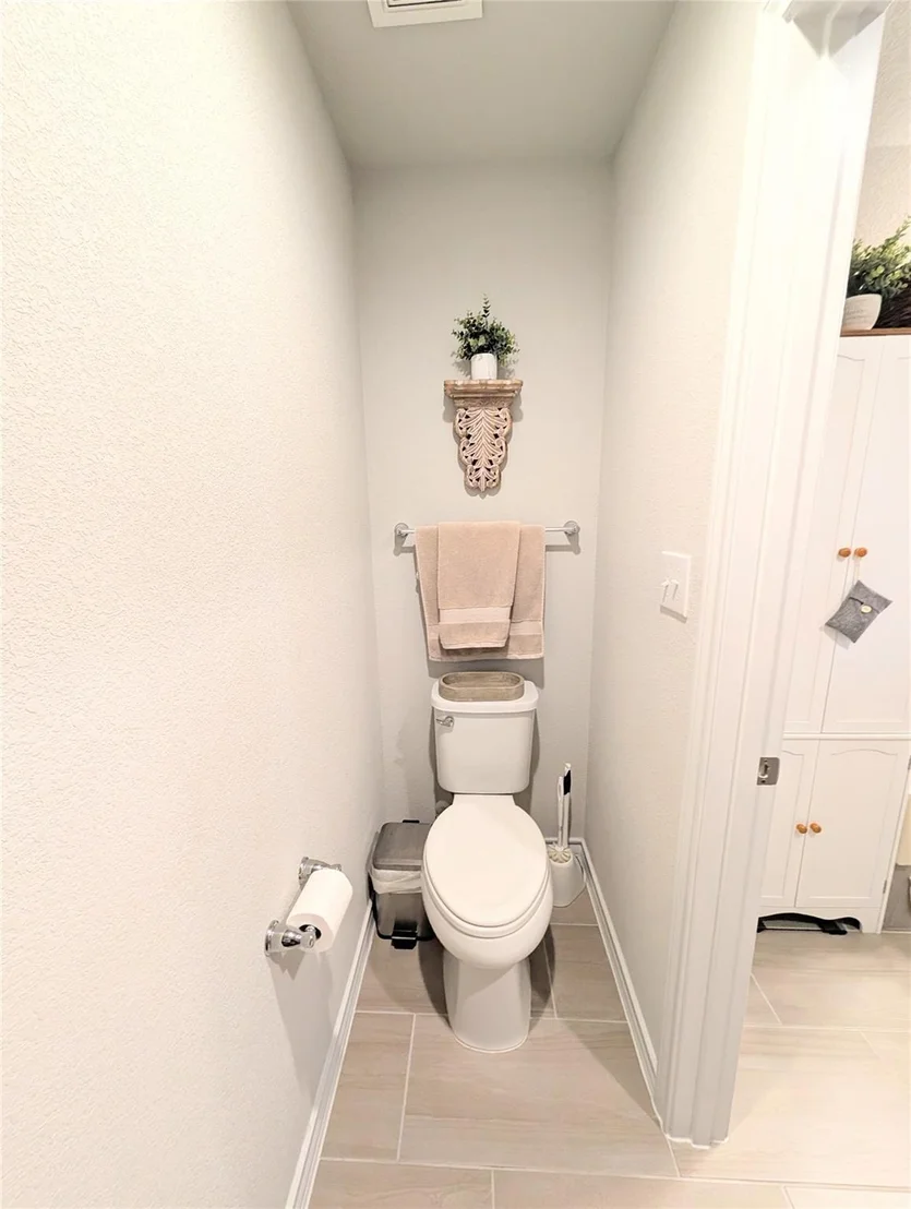 Photo of 226 Thornless CIR