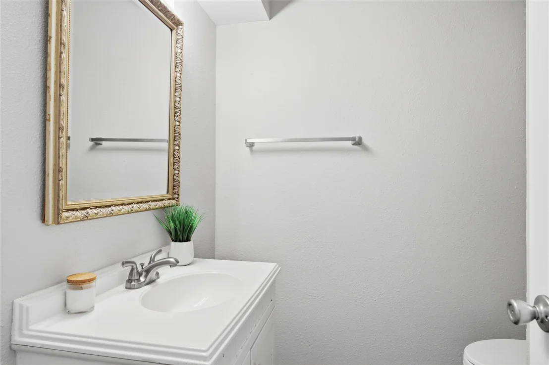 Photo of 6802 Pioneer PL