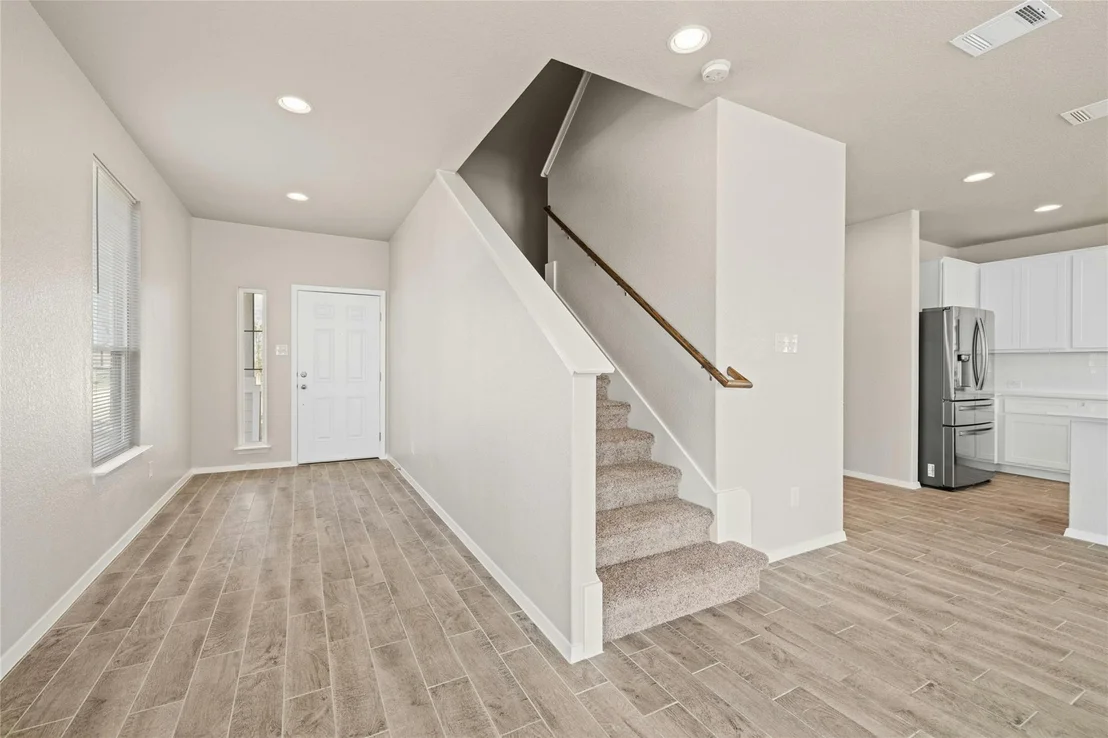 Photo of 5000 Black Onyx DR