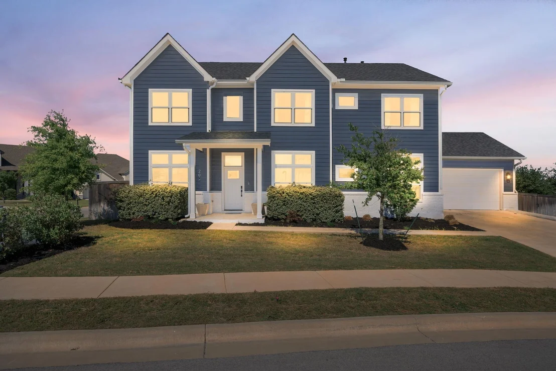 Photo of 202 Smoke Tree CIR