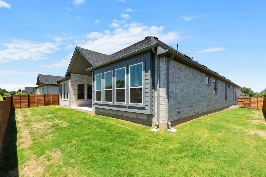 Photo of 1013 Painted Horse DR