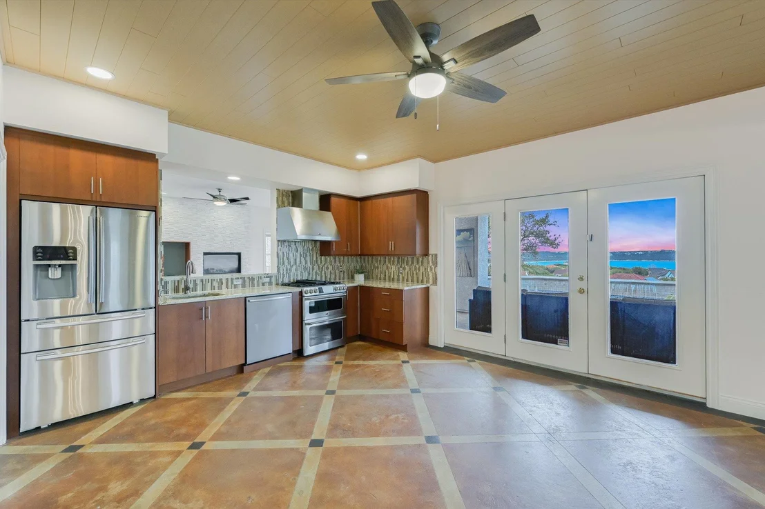 Photo of 4319 Rum Runner RD