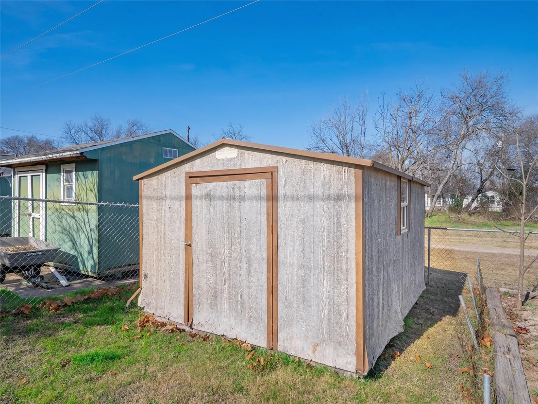 Photo of 1409 Zephyr RD