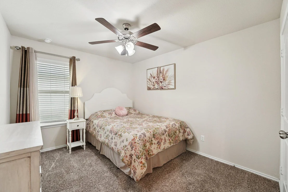 Photo of 184 Pivot DR