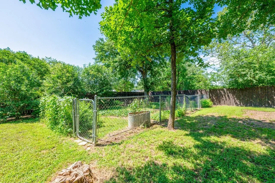 Photo of 2707 Mormon Mill RD