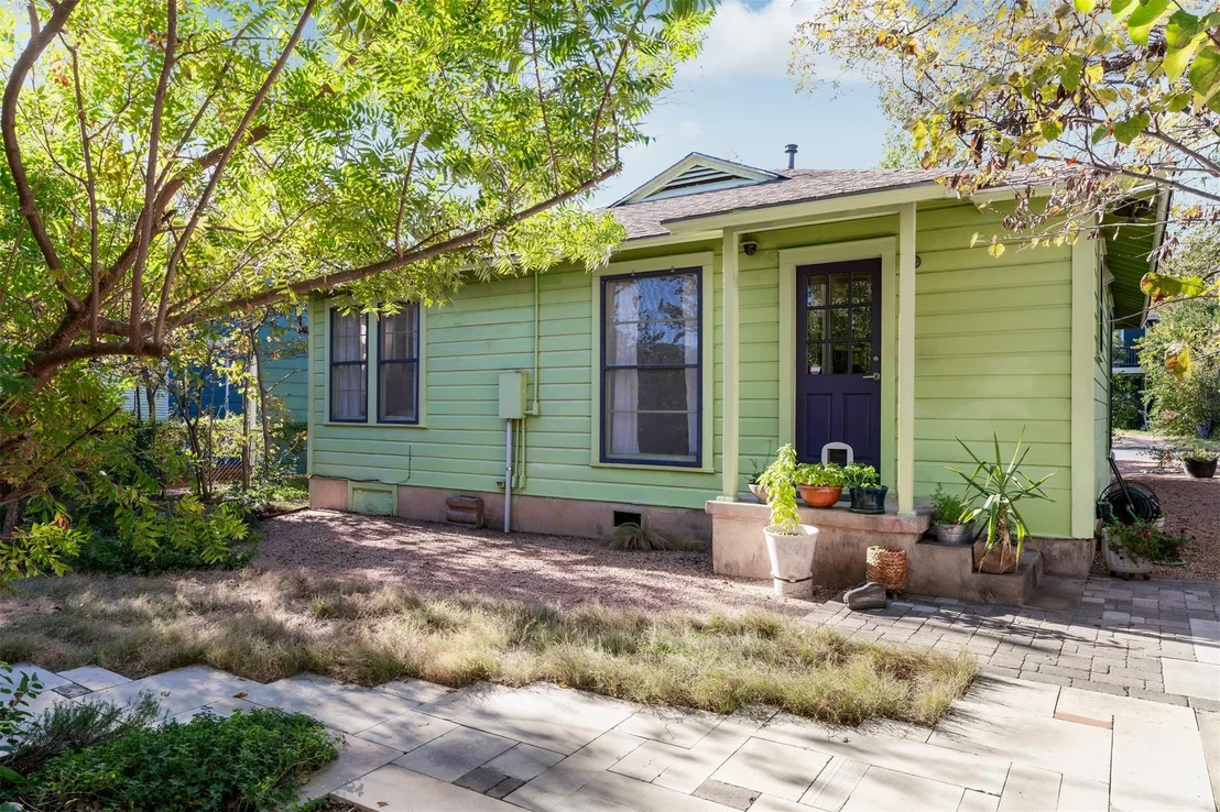 Photo of 5205 Martin Ave