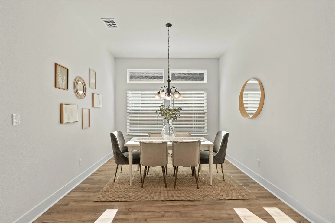 Photo of 2116 Tobiano TRCE