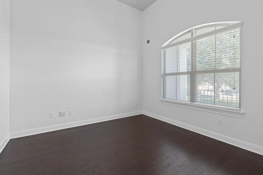 Photo of 903 Copper Lake RD