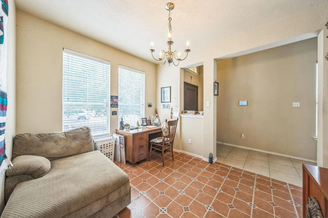 Photo of 633 Sweet Leaf LN
