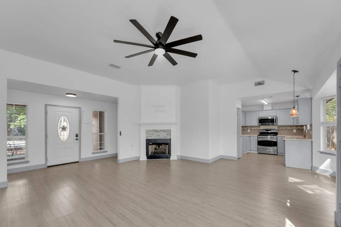 Photo of 302 CLARKS WAY
