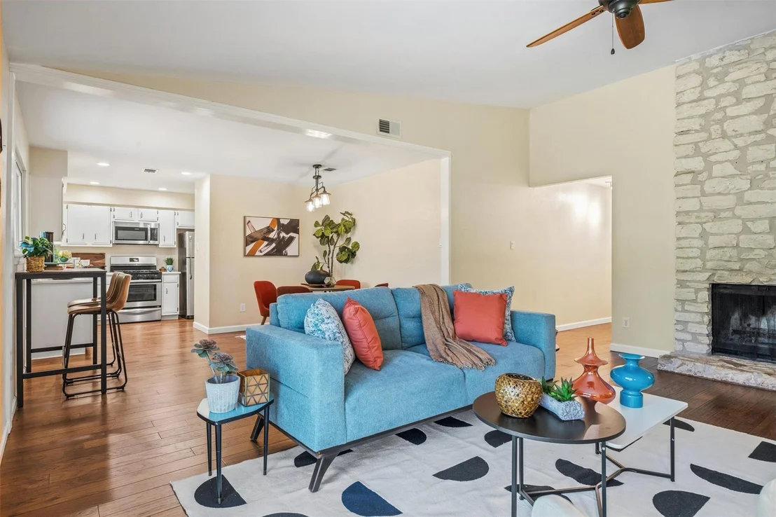 Photo of 617 Blackberry DR