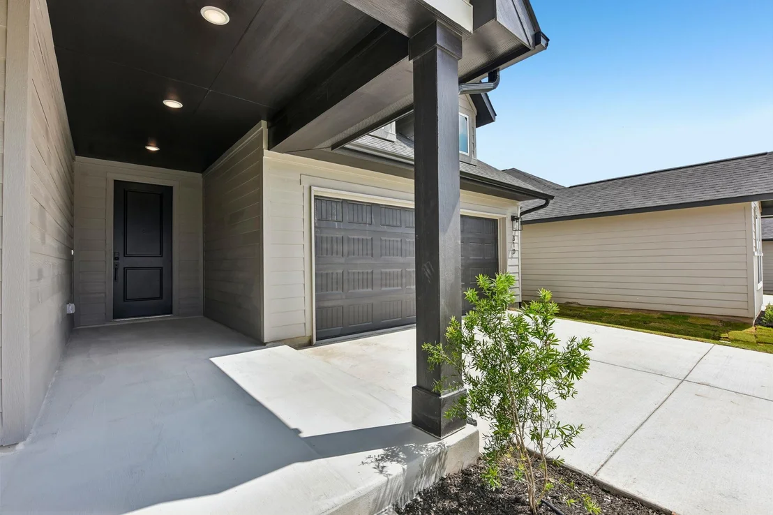 Photo of 310 Romans RD
