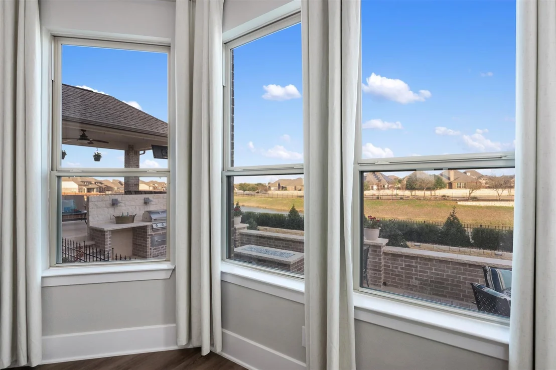 Photo of 2116 Ambling TRL